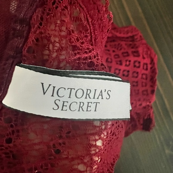 Victoria’s Secret Festival Red Bralette - Picture 3 of 4